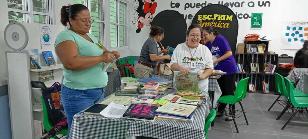 Bienvenida a los nuevos habitantes de la&nbsp;biblioteca