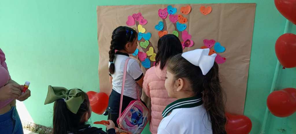 EL ÁRBOL DE LA&nbsp;AMISTAD